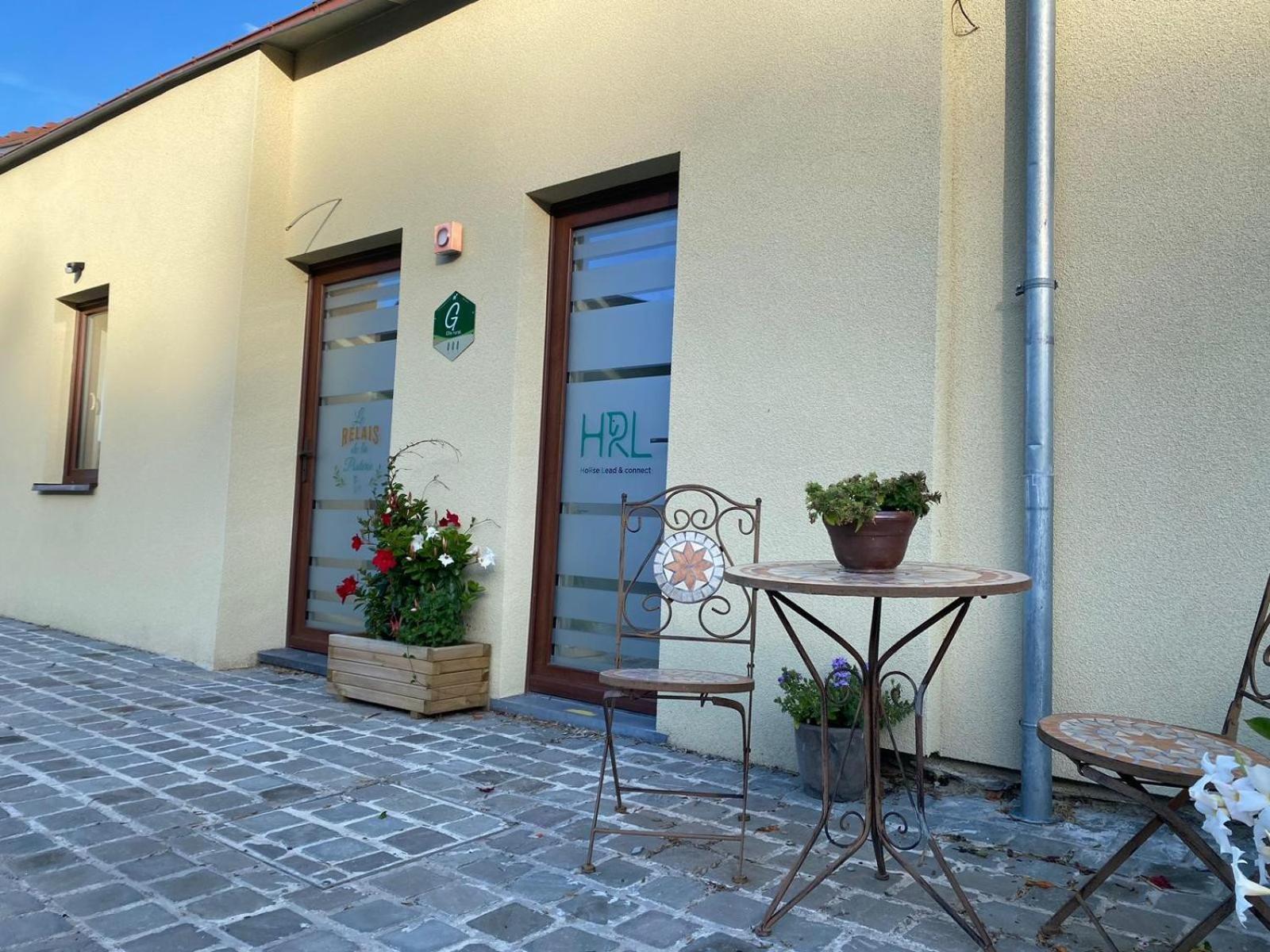 Hostal Le Relais De La Posterie Gembloux Exterior foto